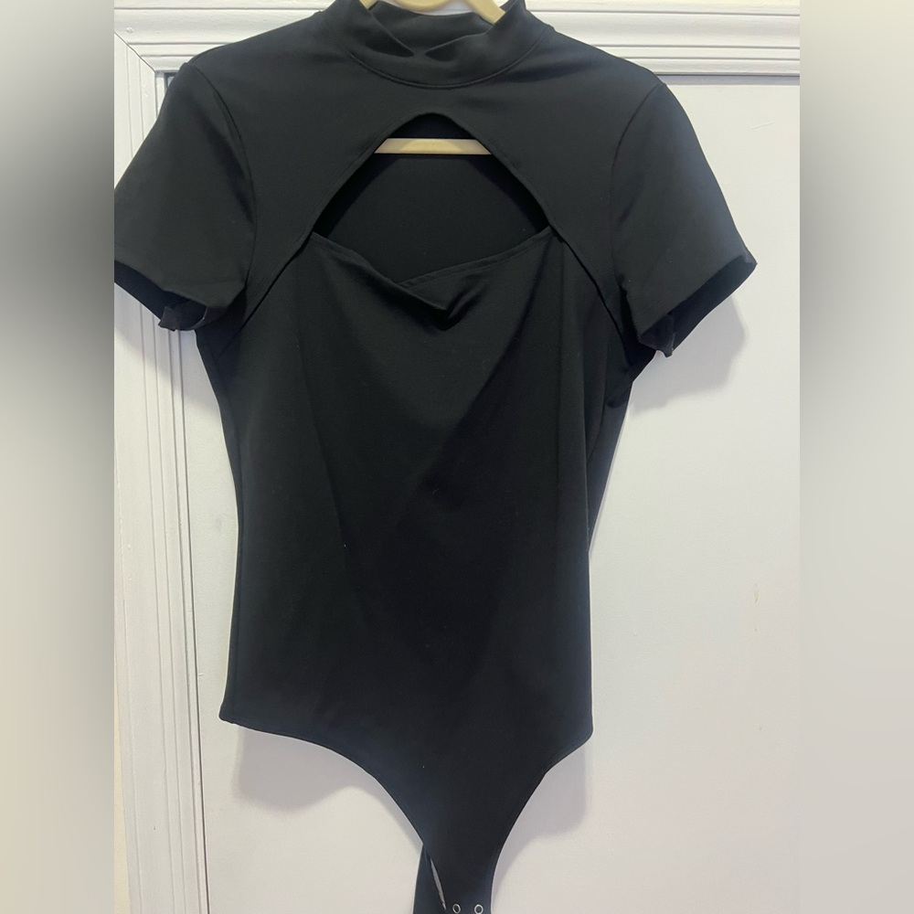 Seamless Short Sleeve Cutout Bodysuit